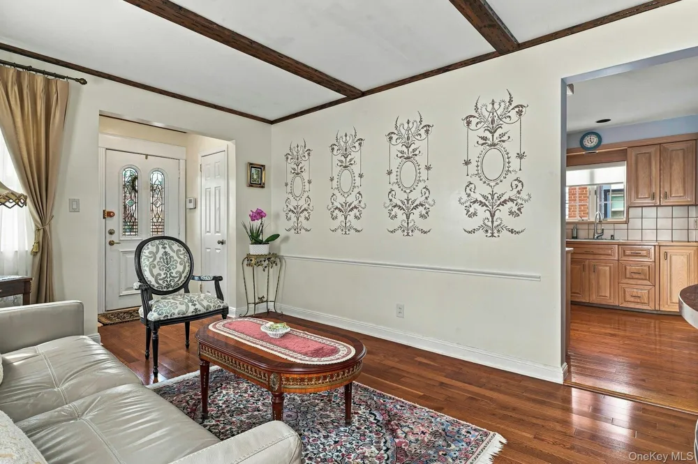 201 E Chester Street Valley Stream, NY 11580