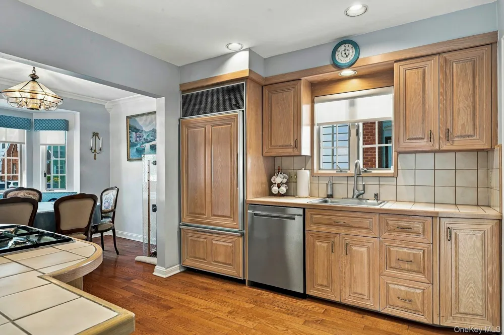 201 E Chester Street Valley Stream, NY 11580