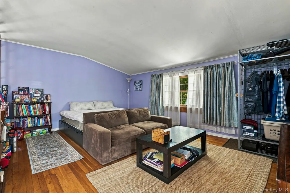 201 E Chester Street Valley Stream, NY 11580