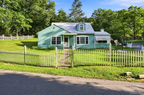 10 Birchwood Terrace