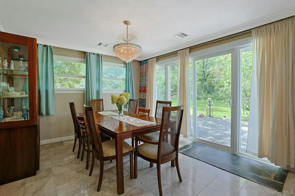 130 Apple Lane Drive Middletown, NY 10940