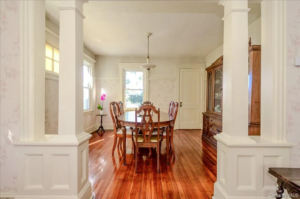 548 Davis Avenue Staten Island, NY 10310