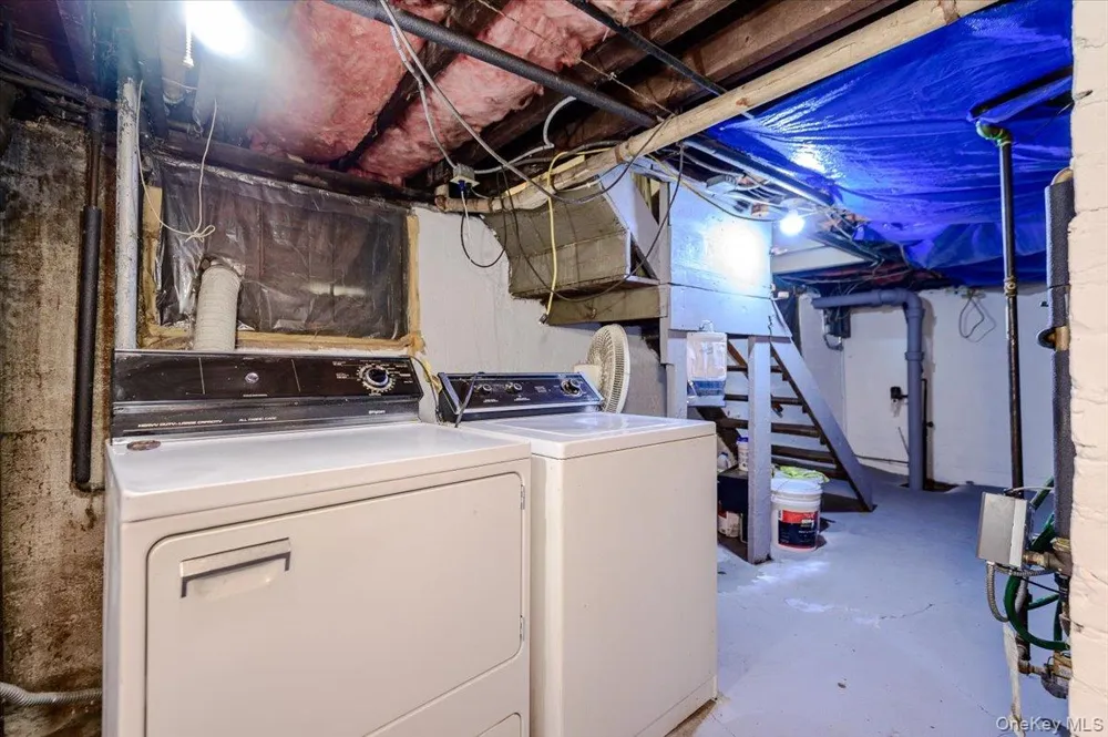 548 Davis Avenue Staten Island, NY 10310