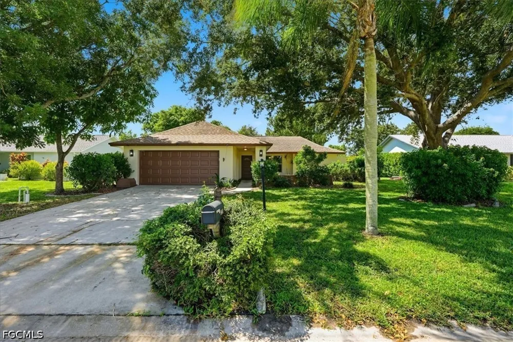 SAUTERN DRIVE Fort Myers, FL 33919