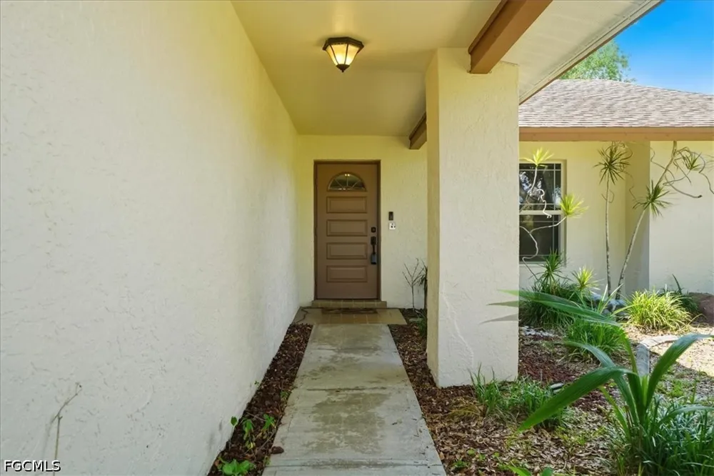 SAUTERN DRIVE Fort Myers, FL 33919
