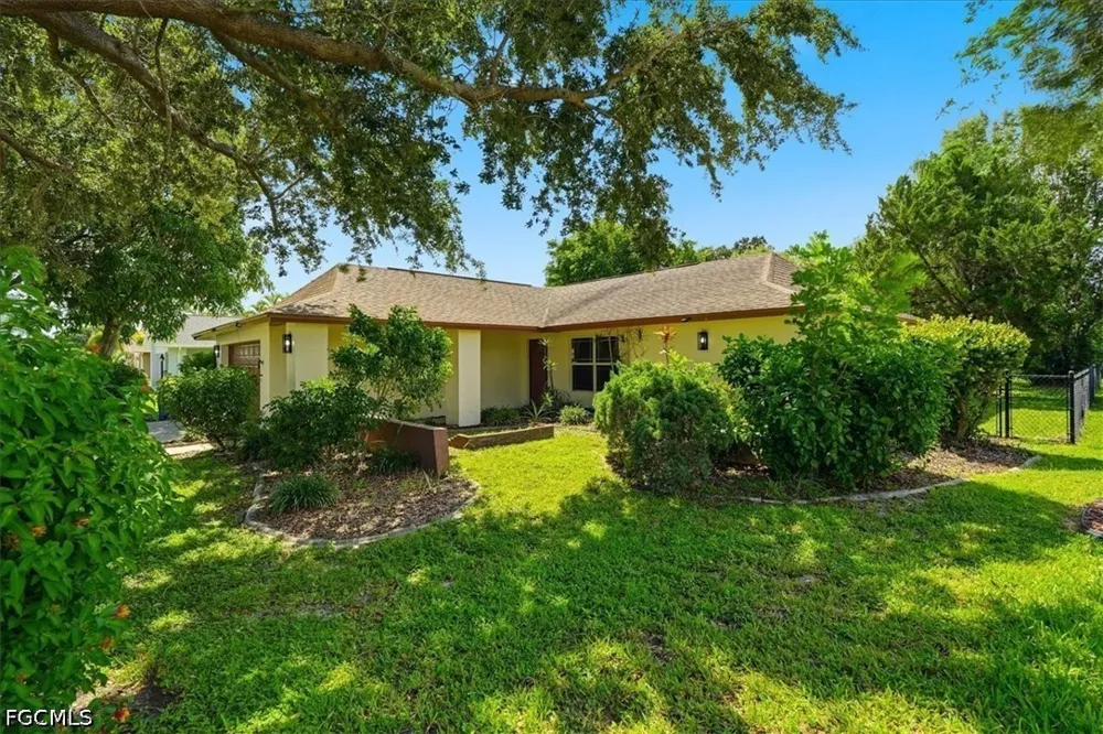 SAUTERN DRIVE Fort Myers, FL 33919