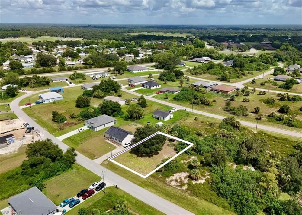 Address Not Shown Labelle, FL 33935