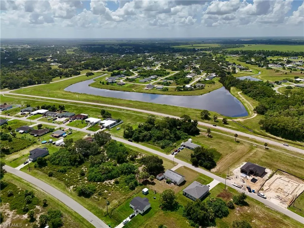 Address Not Shown Labelle, FL 33935