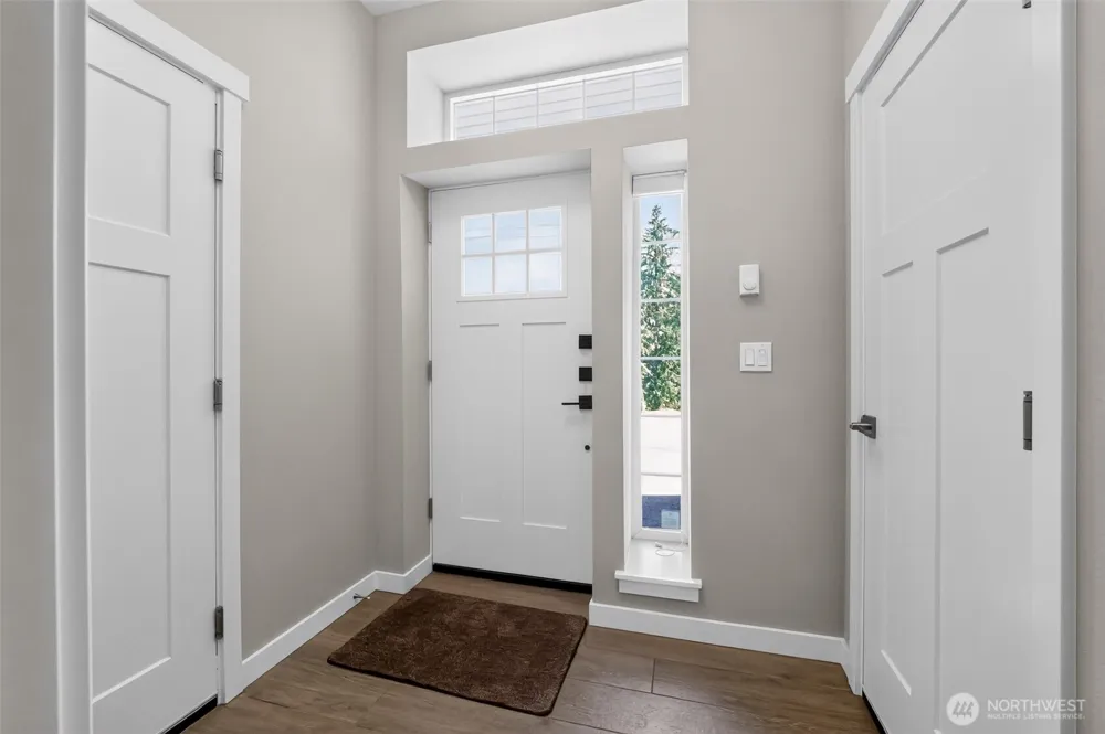 141 E Allynview Drive Allyn, WA 98524