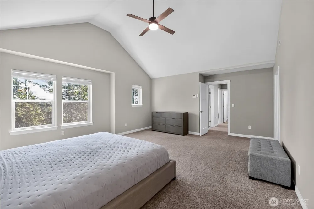141 E Allynview Drive Allyn, WA 98524