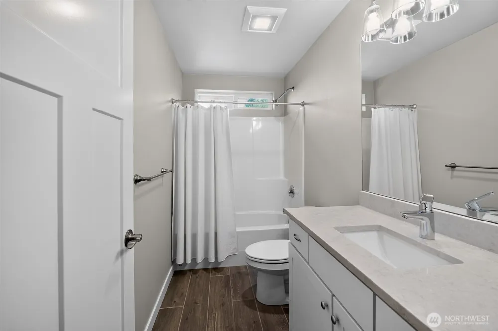 141 E Allynview Drive Allyn, WA 98524
