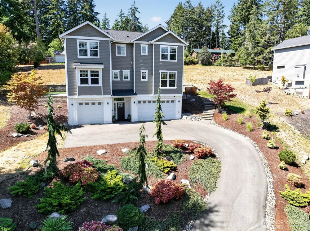 141 E Allynview Drive Allyn, WA 98524