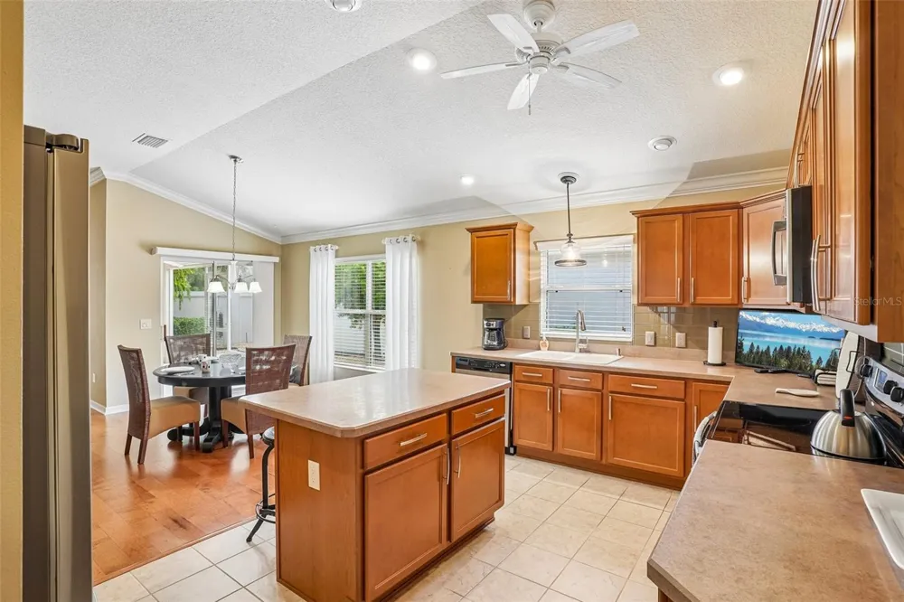 583 ARTEAGA WAY The Villages, FL 32162