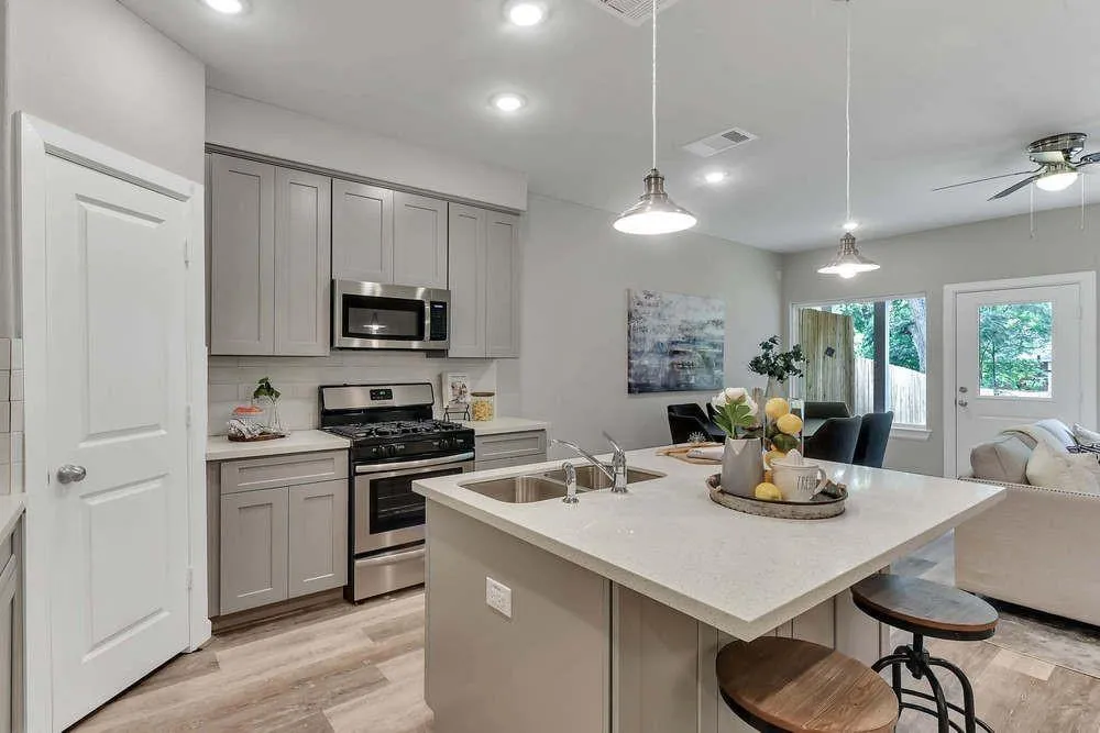 911 West Lewis Street #B Conroe, TX 77301