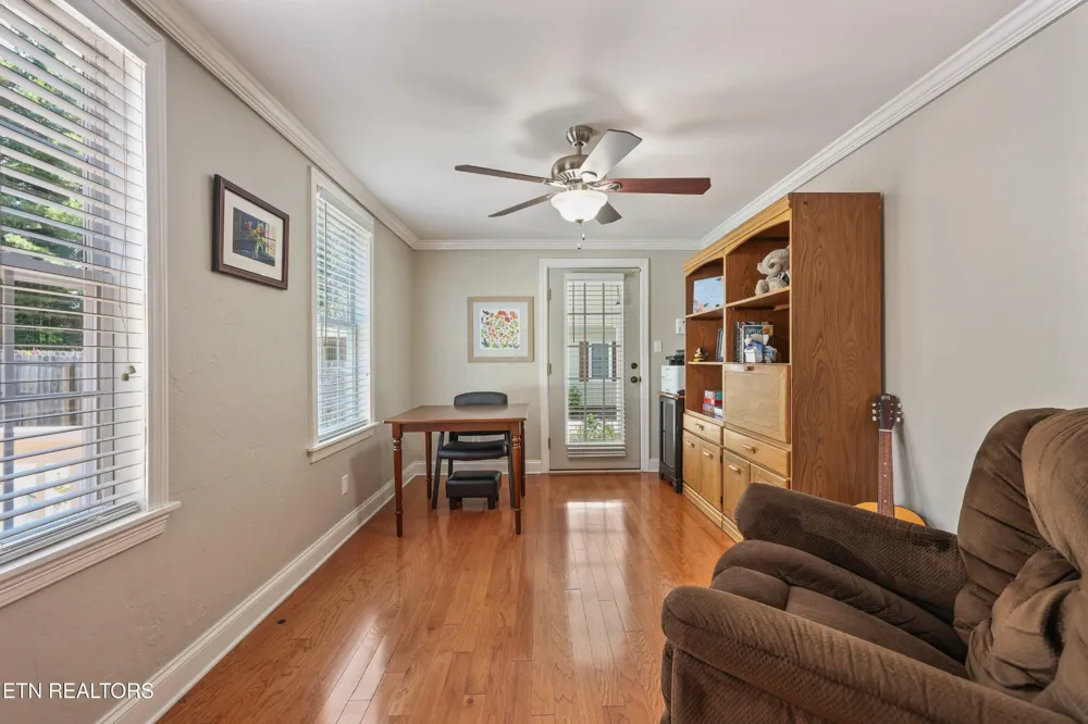 128 Lonas Drive Maryville, TN 37803