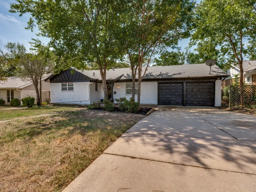 1909 Marlene Drive Euless, TX 76040
