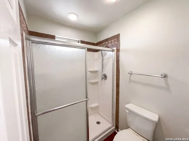 2106 GENEVA ST Castroville, TX 78009