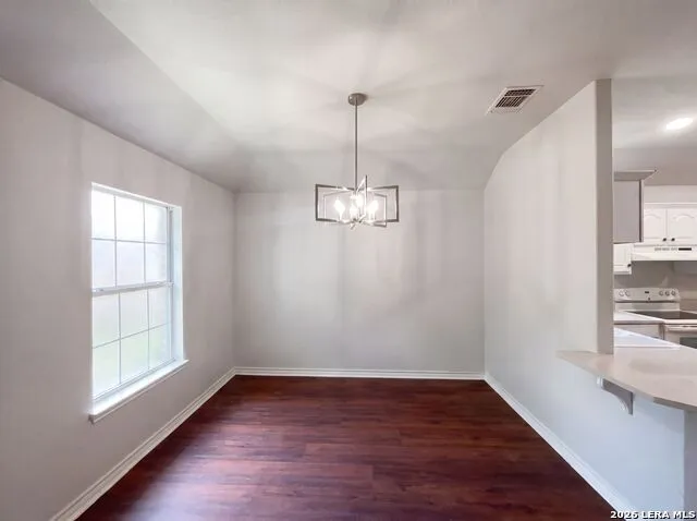 2106 GENEVA ST Castroville, TX 78009
