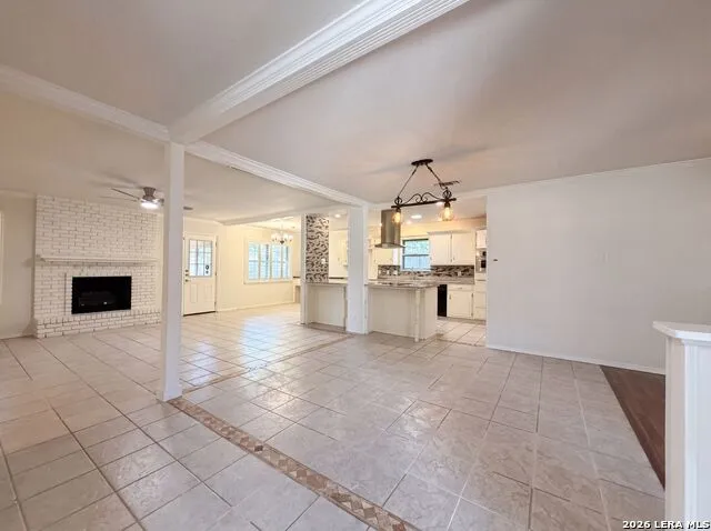 326 DE SOTO DR Universal City, TX 78148