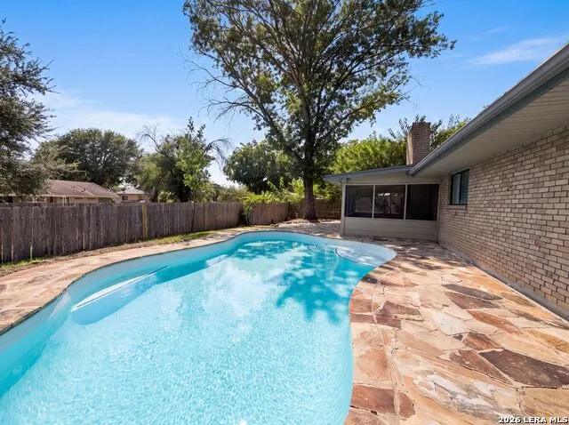 326 DE SOTO DR Universal City, TX 78148