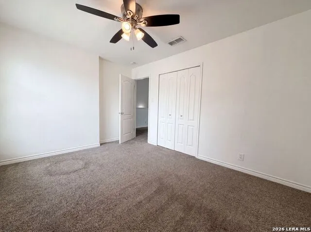 8423 BERRY KNOLL DR Universal City, TX 78148