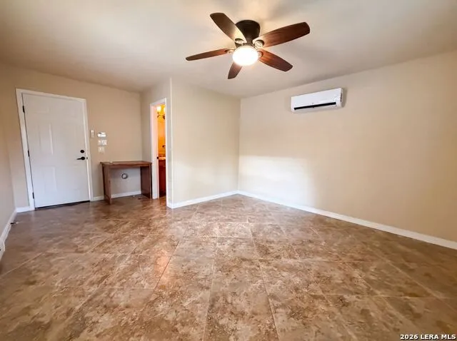 197 VINTAGE RANCH CIR La Vernia, TX 78121