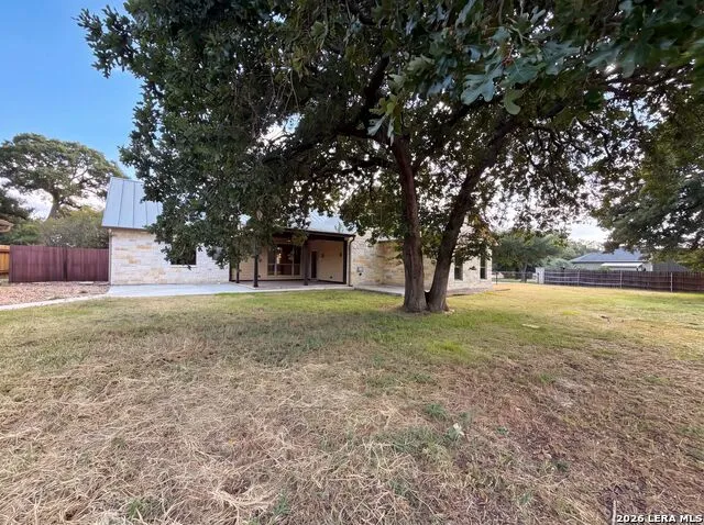 197 VINTAGE RANCH CIR La Vernia, TX 78121