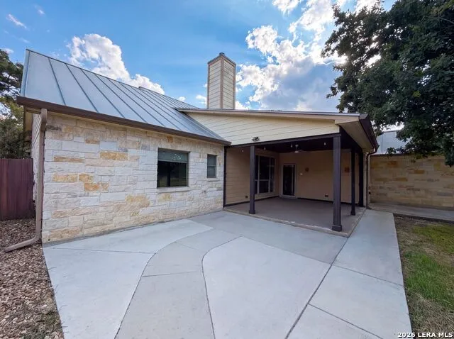 197 VINTAGE RANCH CIR La Vernia, TX 78121