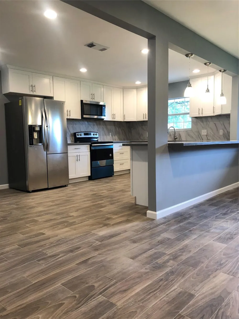 120 Shanklin Road Angleton, TX 77515