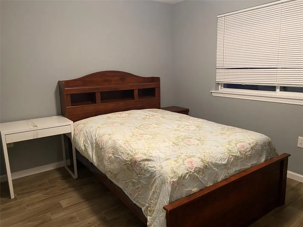 120 Shanklin Road Angleton, TX 77515
