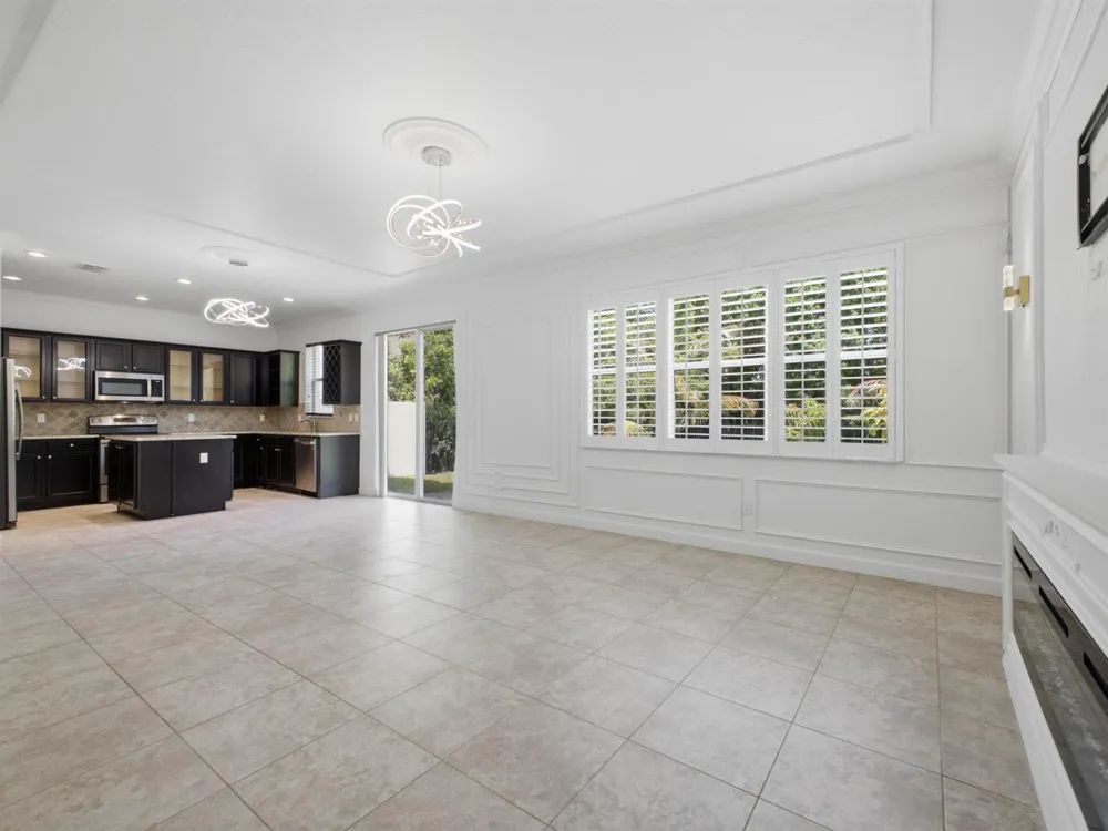 4777 Capital Drive Lake Worth, FL 33463