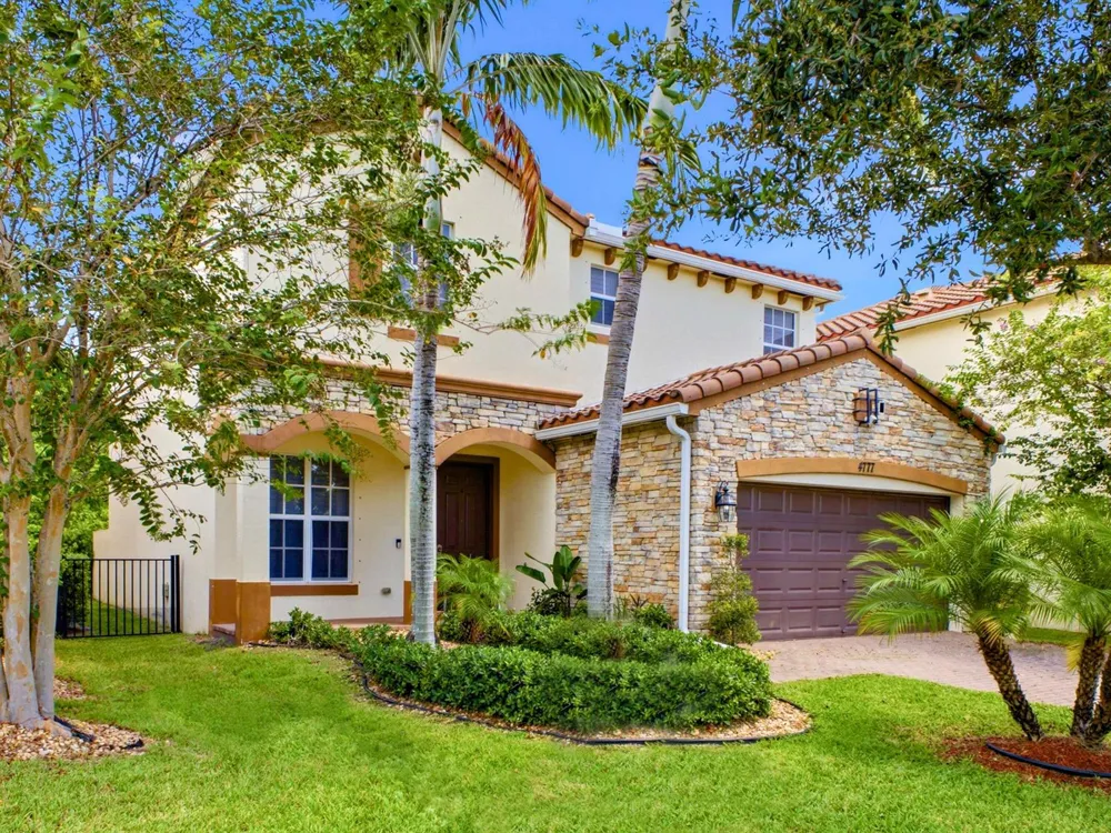 4777 Capital Drive Lake Worth, FL 33463