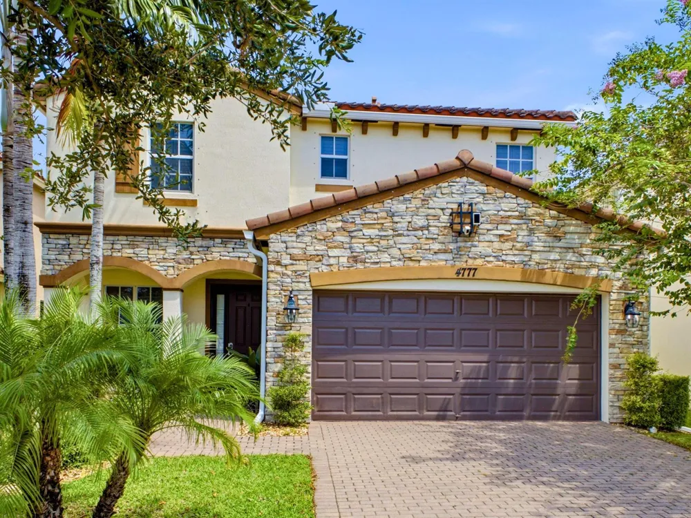 4777 Capital Drive Lake Worth, FL 33463