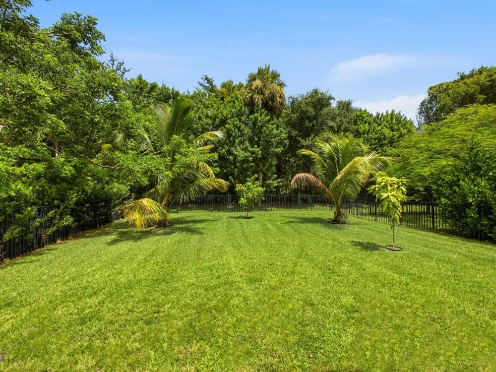 4777 Capital Drive Lake Worth, FL 33463