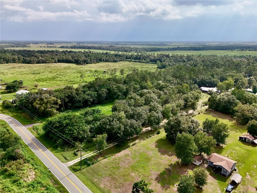 MCCLELLAN RD Frostproof, FL 33843