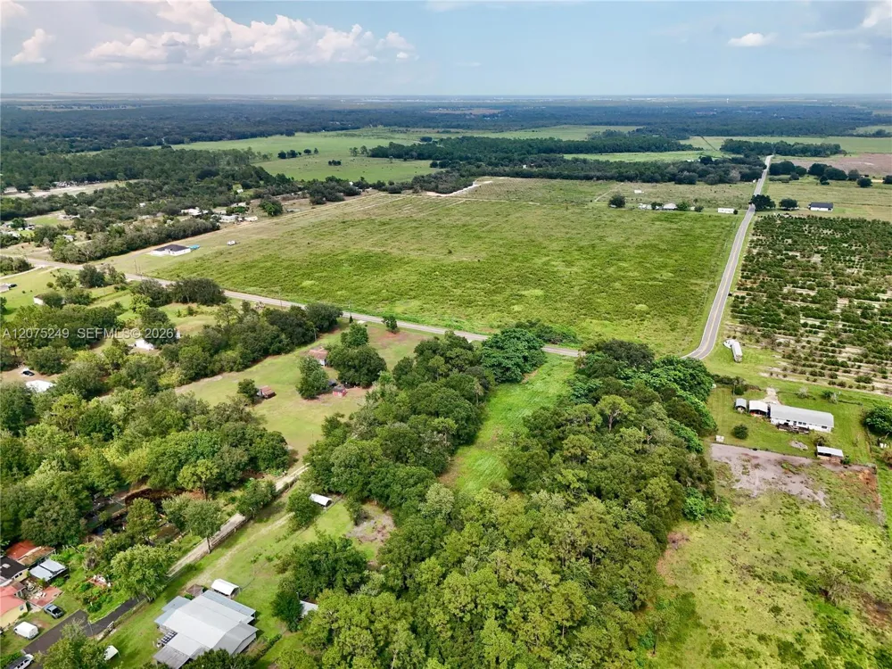 MCCLELLAN RD Frostproof, FL 33843