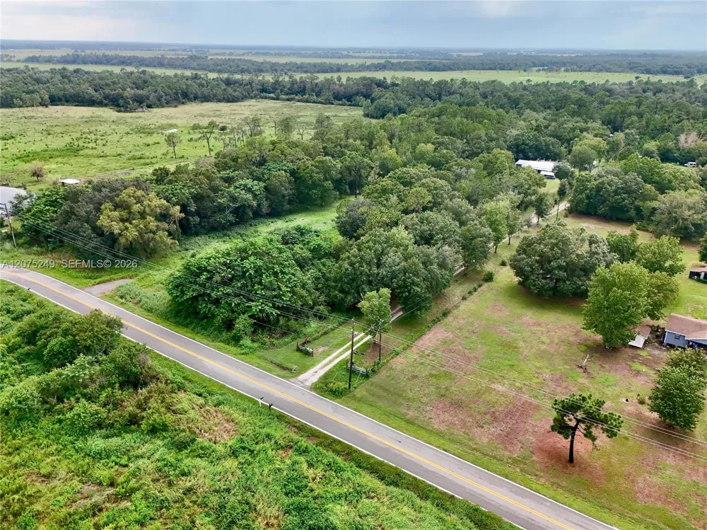 MCCLELLAN RD Frostproof, FL 33843