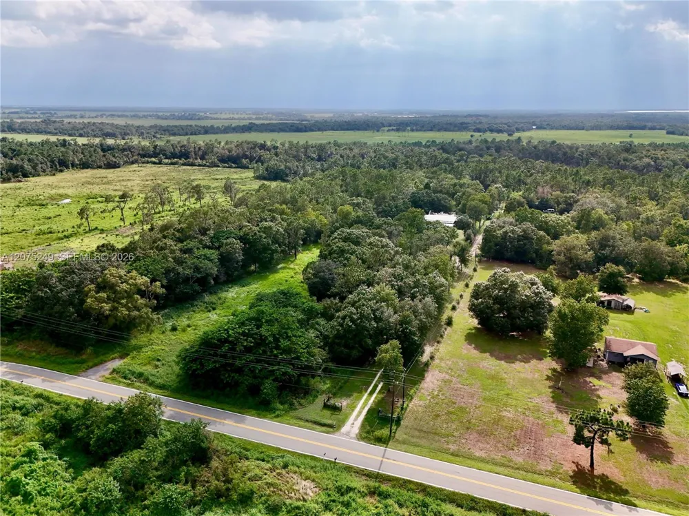 MCCLELLAN RD Frostproof, FL 33843