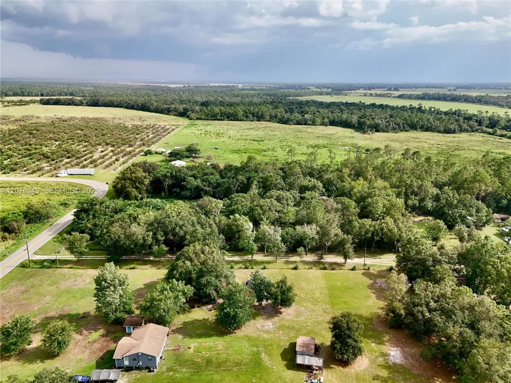 MCCLELLAN RD Frostproof, FL 33843