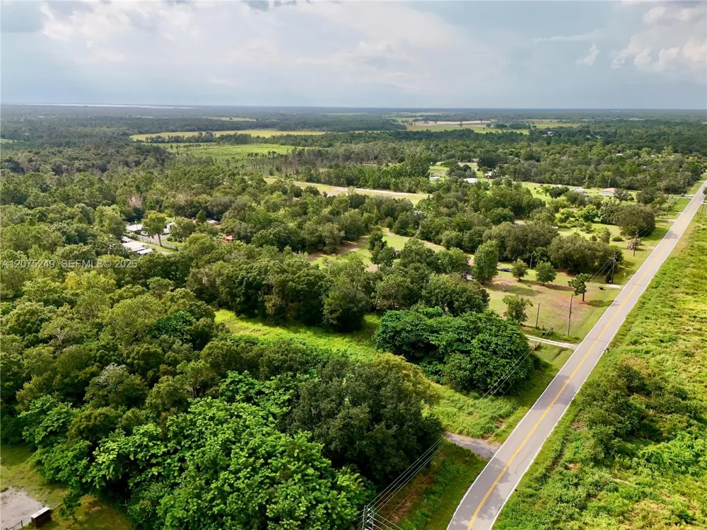 MCCLELLAN RD Frostproof, FL 33843