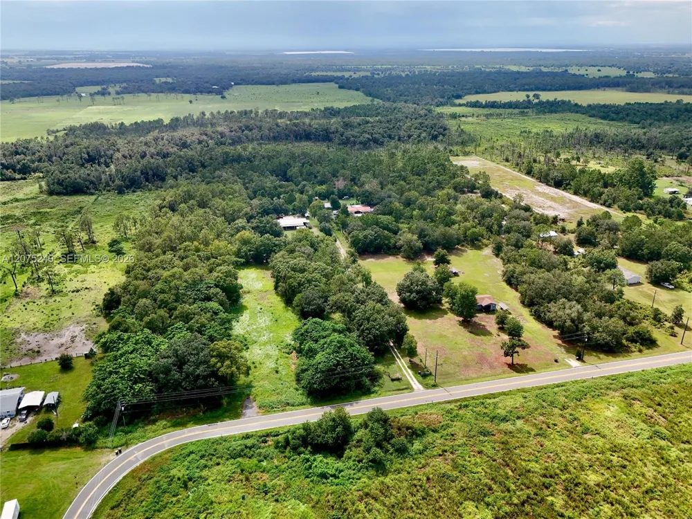 MCCLELLAN RD Frostproof, FL 33843