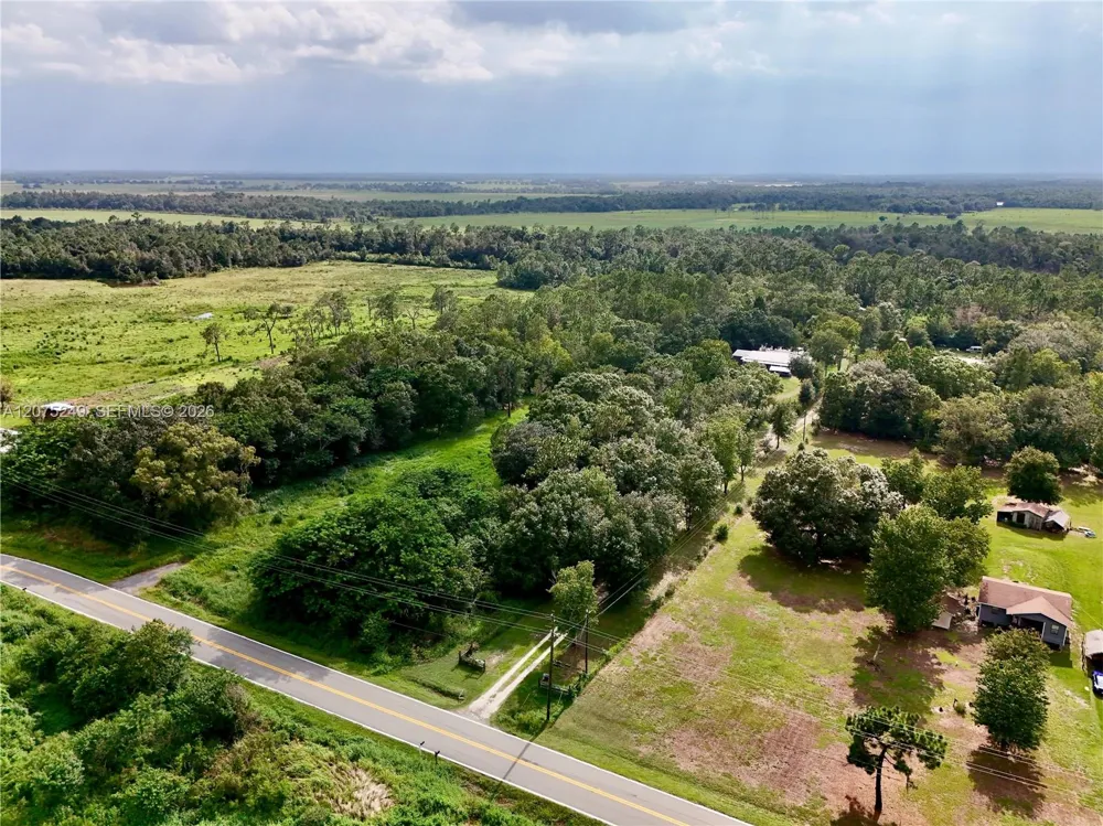 MCCLELLAN RD Frostproof, FL 33843