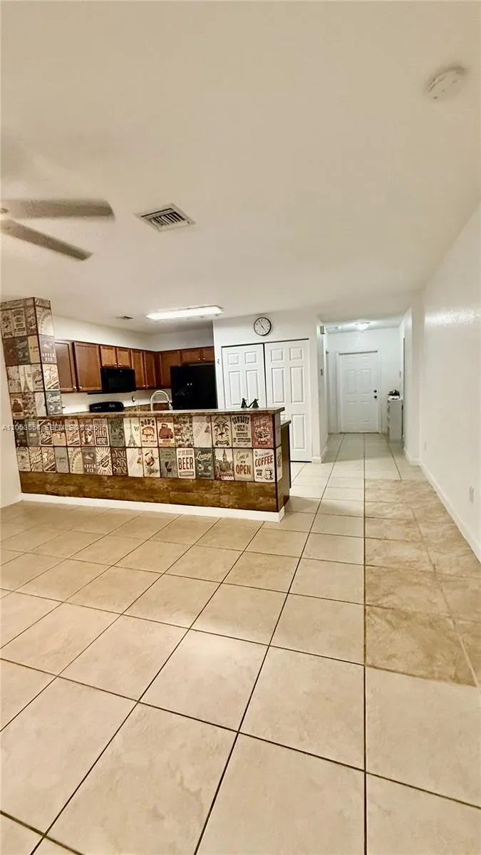 1018 Foster Rd Hallandale Beach, FL 33009