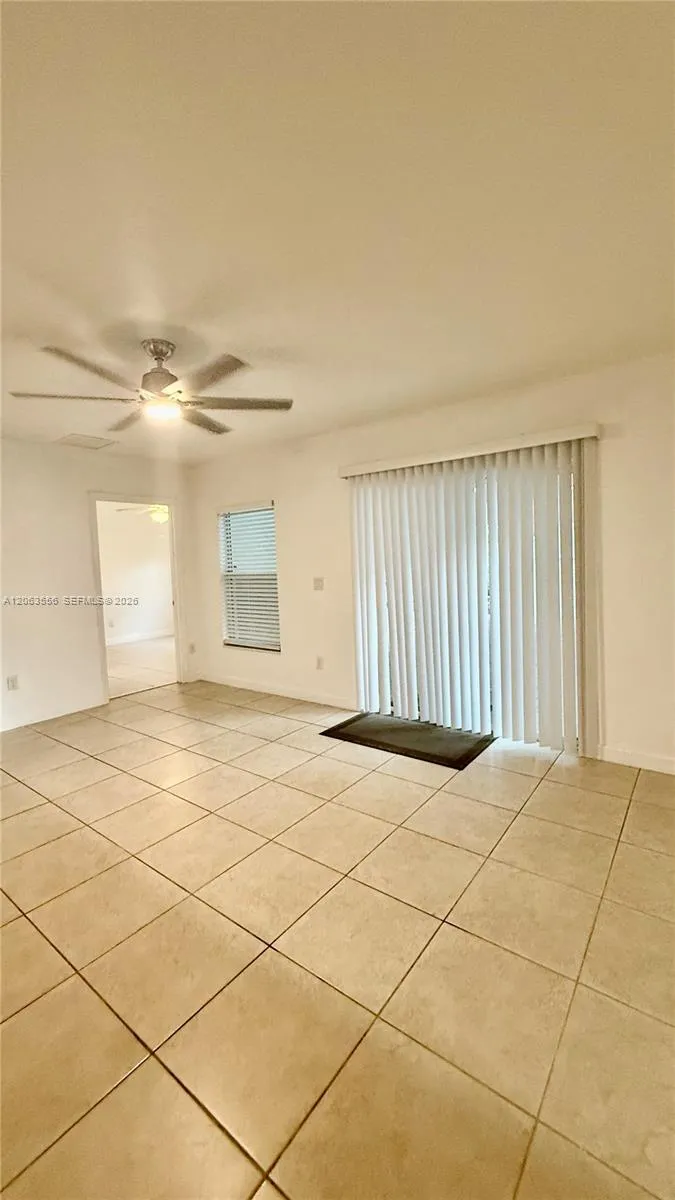 1018 Foster Rd Hallandale Beach, FL 33009