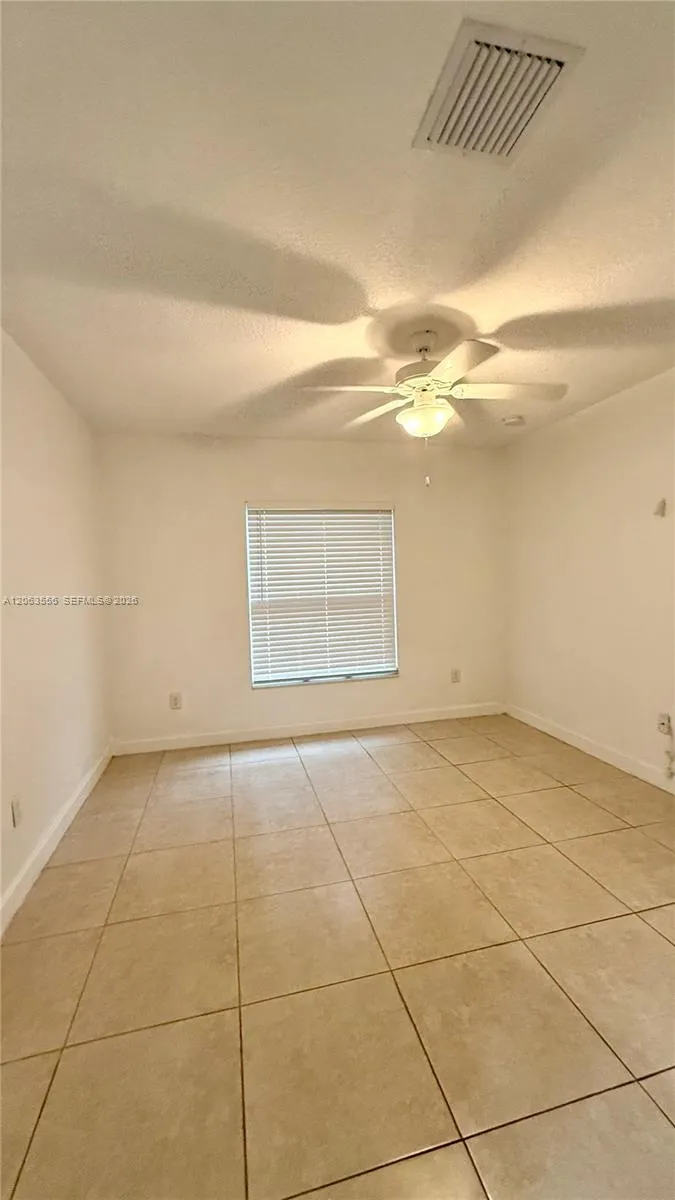1018 Foster Rd Hallandale Beach, FL 33009