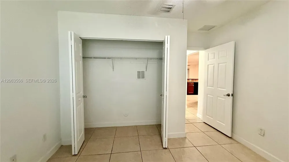 1018 Foster Rd Hallandale Beach, FL 33009