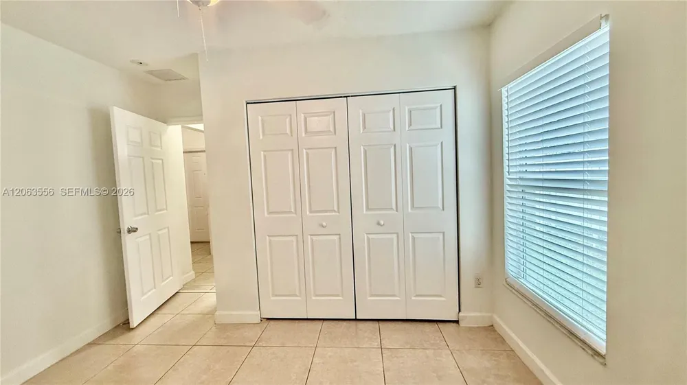 1018 Foster Rd Hallandale Beach, FL 33009