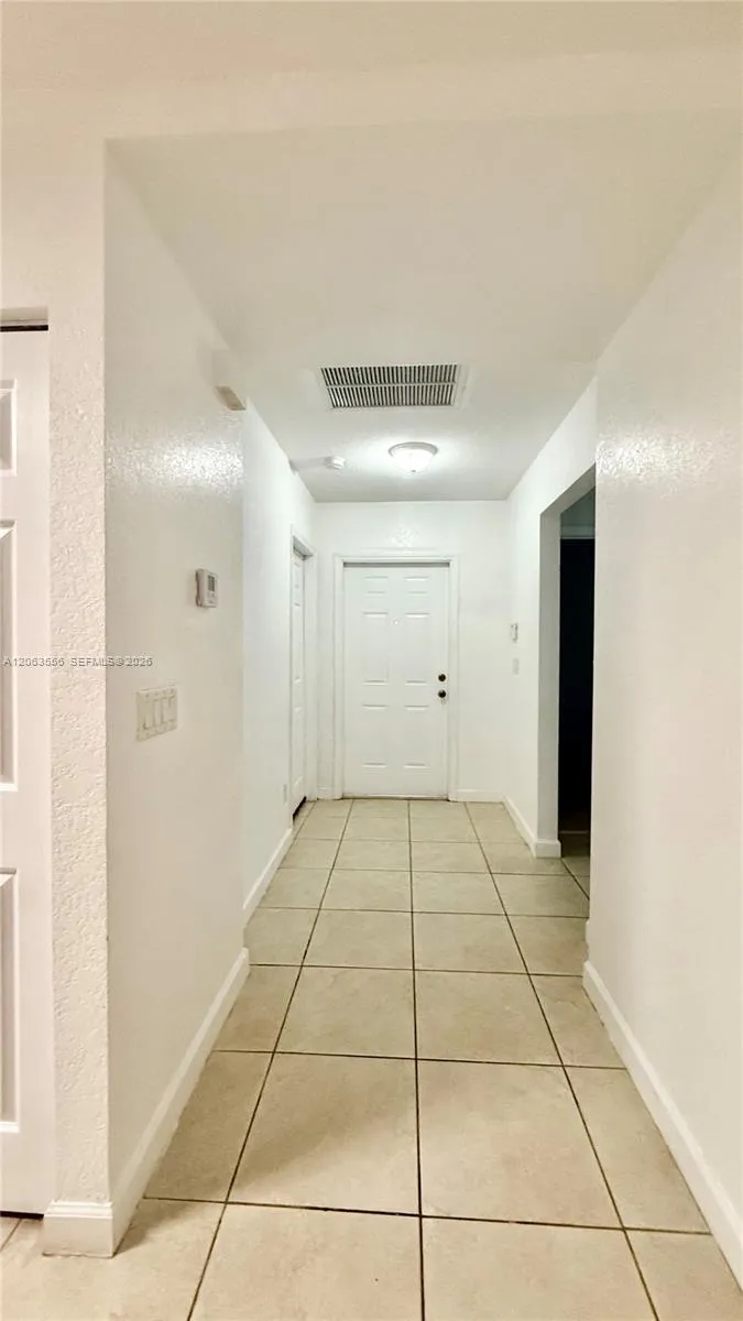 1018 Foster Rd Hallandale Beach, FL 33009