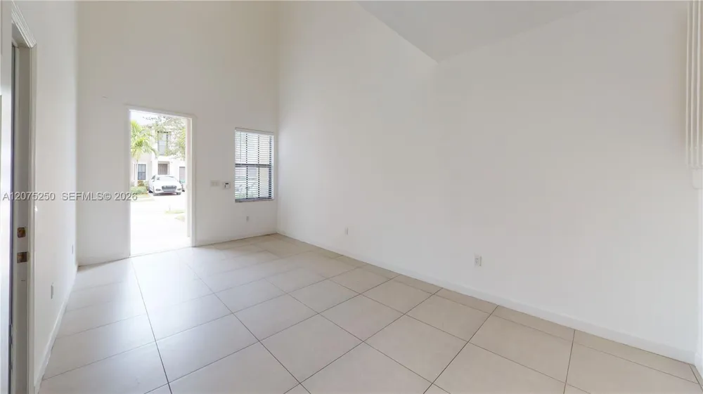 10428 NW 61st St Doral, FL 33178
