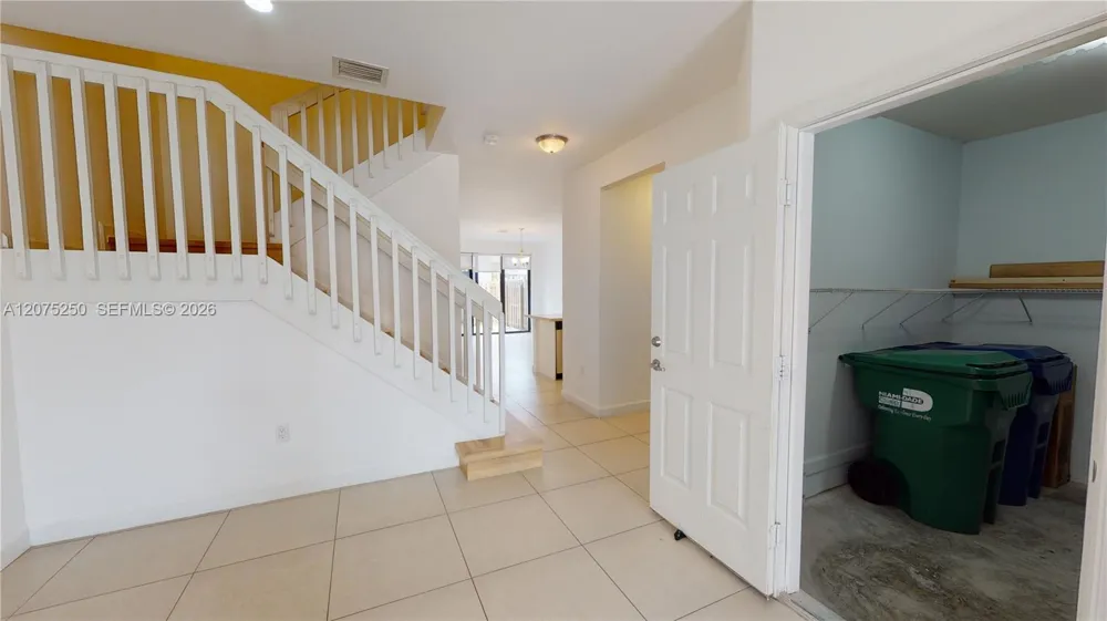 10428 NW 61st St Doral, FL 33178